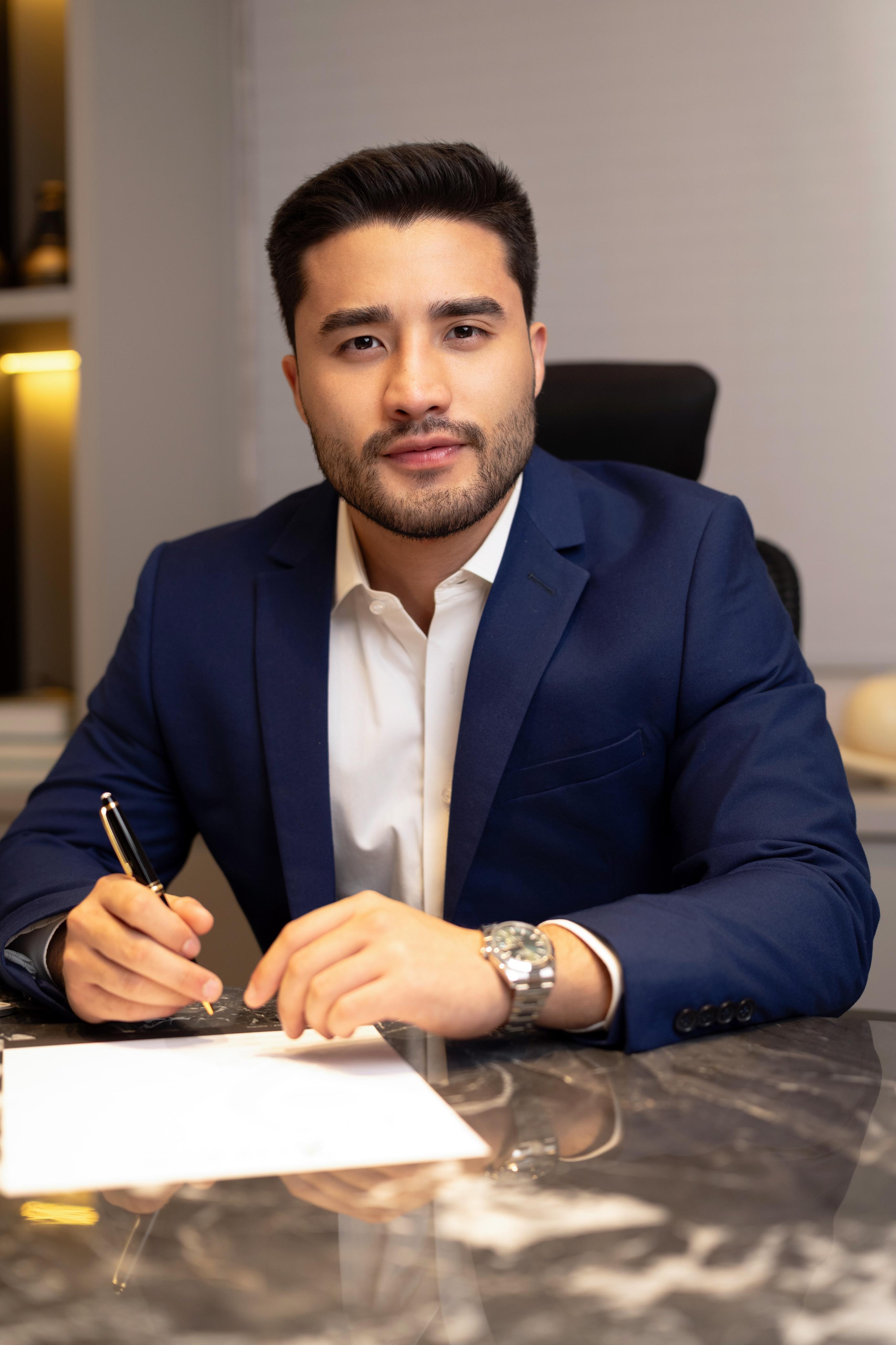 Dr. Thiago Kochiyama - Especialista em Obesidade e Tratamento Hormonal